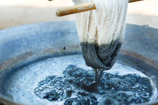 Cotton line dyeing with natural colors