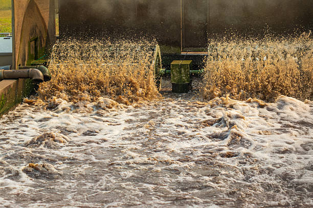 Waste water treatment plant fill air into water.